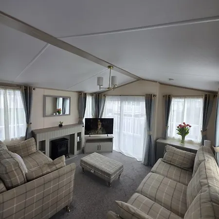 8 Berth Caravan - Blue Dolphin - Filey בית נופש